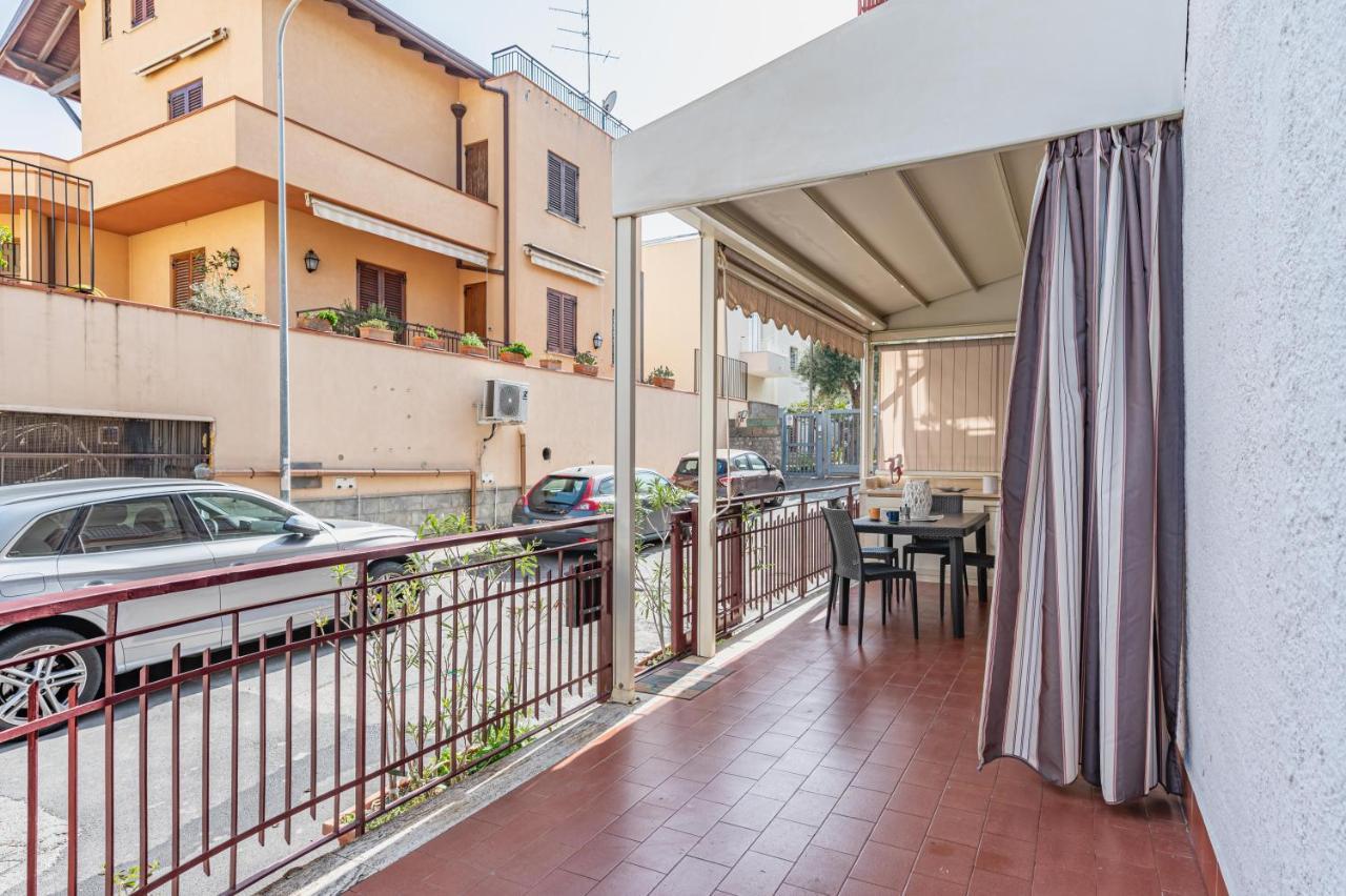 Naxos Bay Flat With Terrace 50 Meters From The Sea Appartement Giardini-Naxos Buitenkant foto